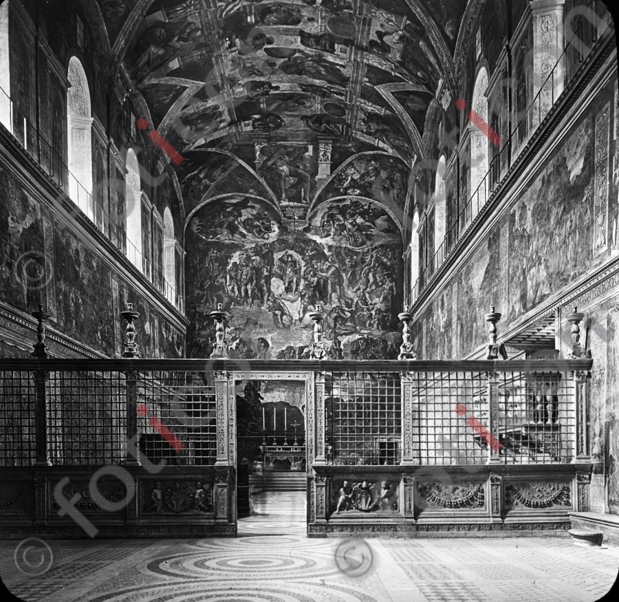Die Sixtinische Kapelle | The Sistine Chapel (foticon-simon-025-044-sw.jpg)